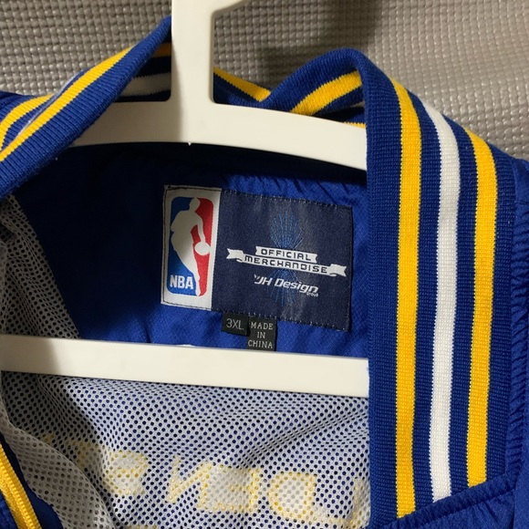 Authentic NBA Jacket - Picture 5 of 6
